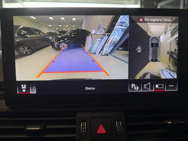 Audi Q5 view 15