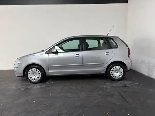 Volkswagen Polo view 21