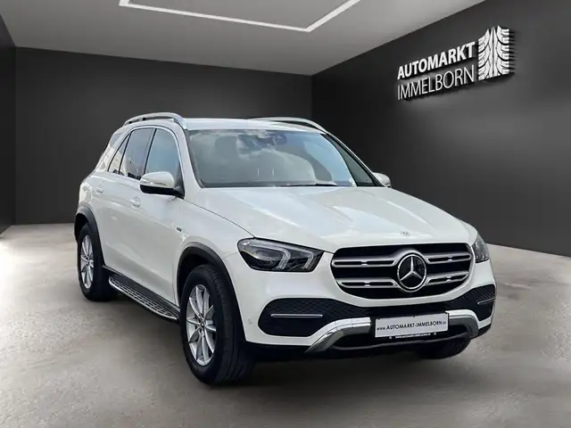 Mercedes-Benz Gle view 2