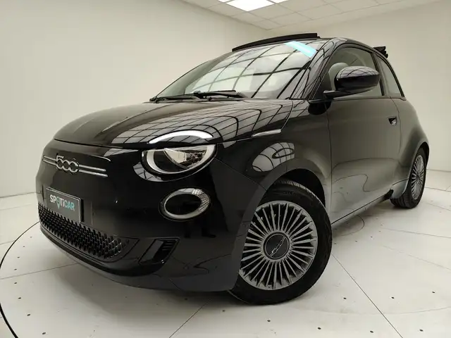 Fiat 500 IV 2020 Cabrio 500e Cabrio 42 kWh Icon +