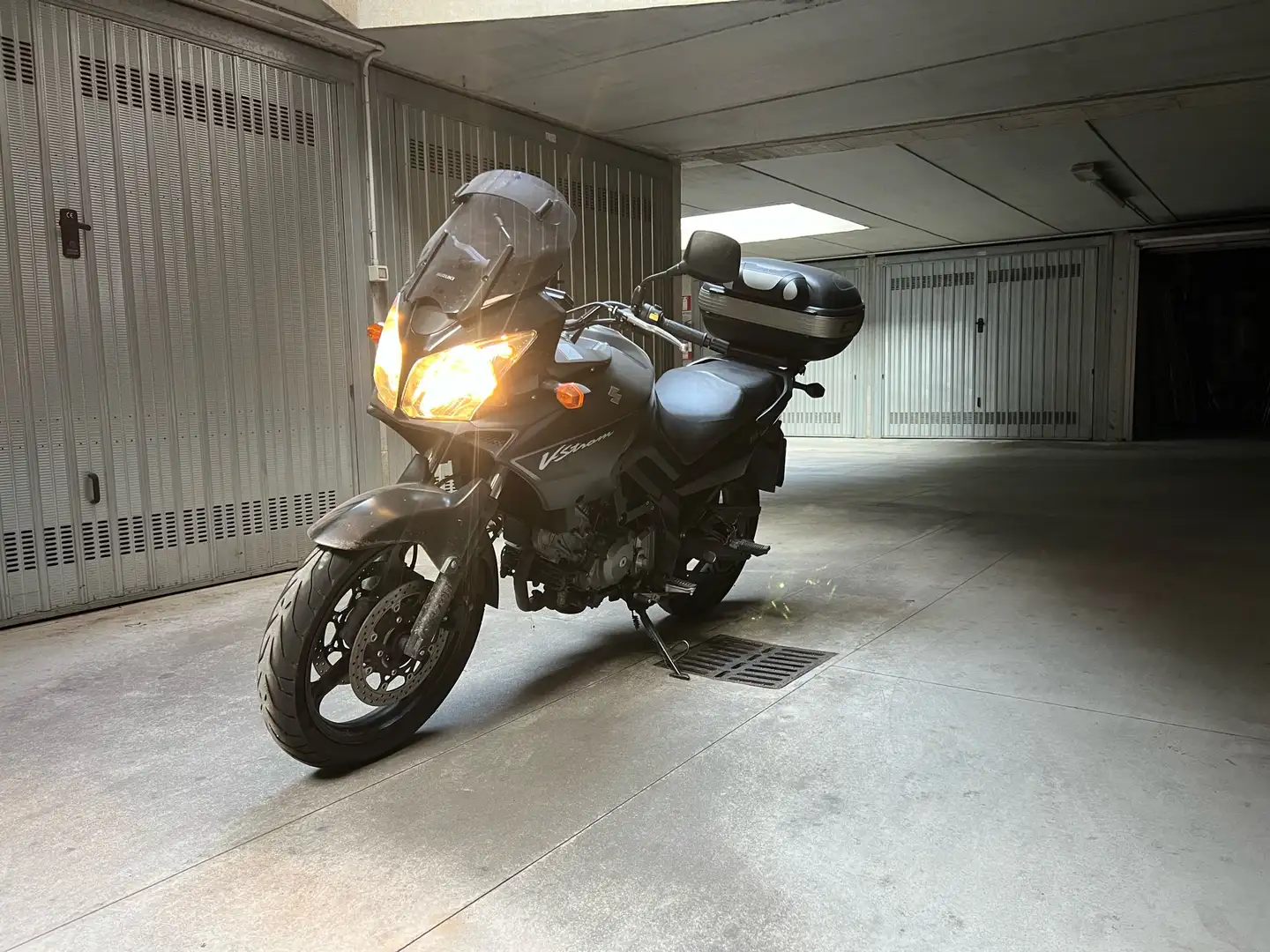 Suzuki V-Strom 650 - 1