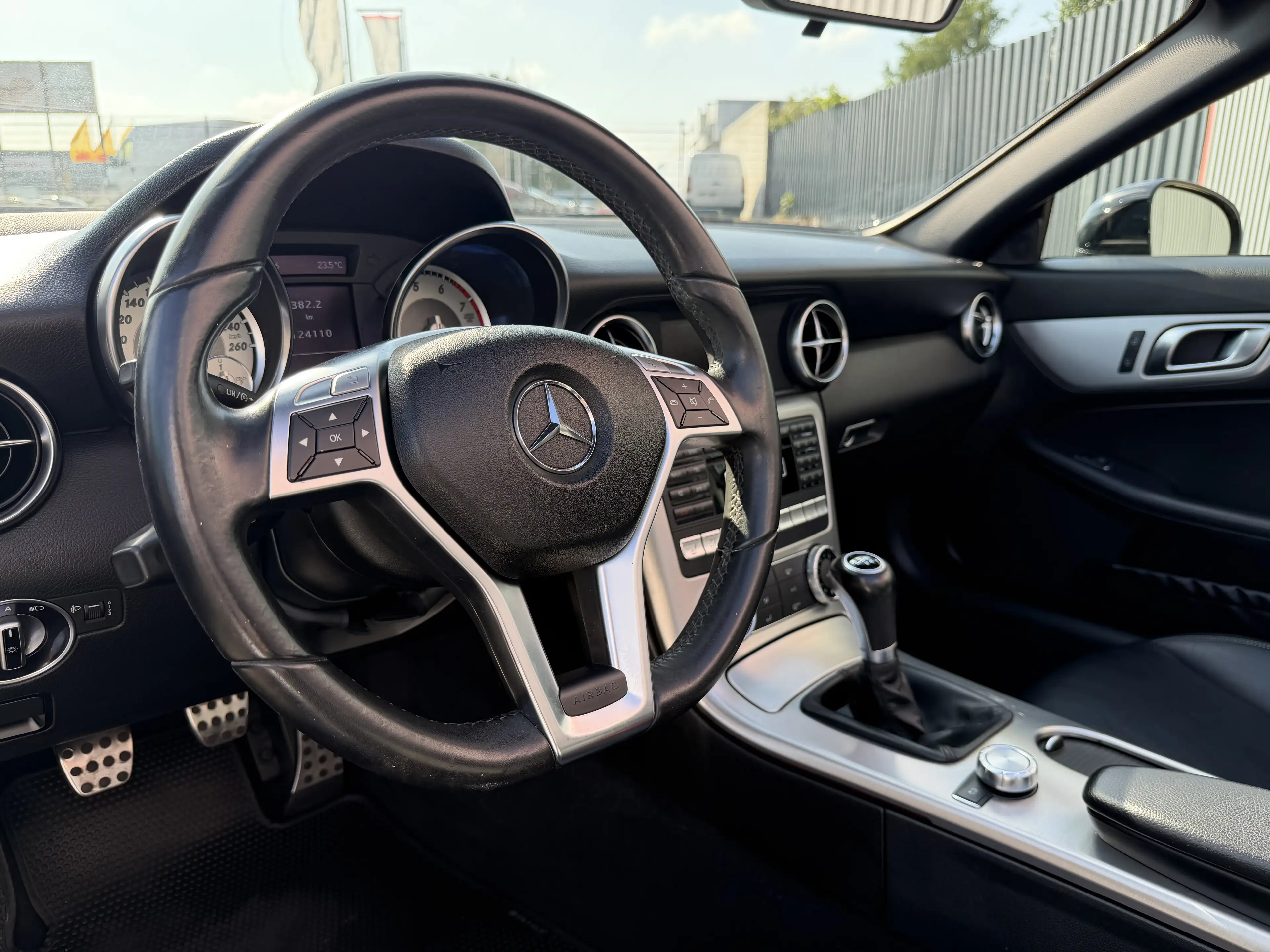 Mercedes-Benz SLK 200 BlueEfficiency — photo 12