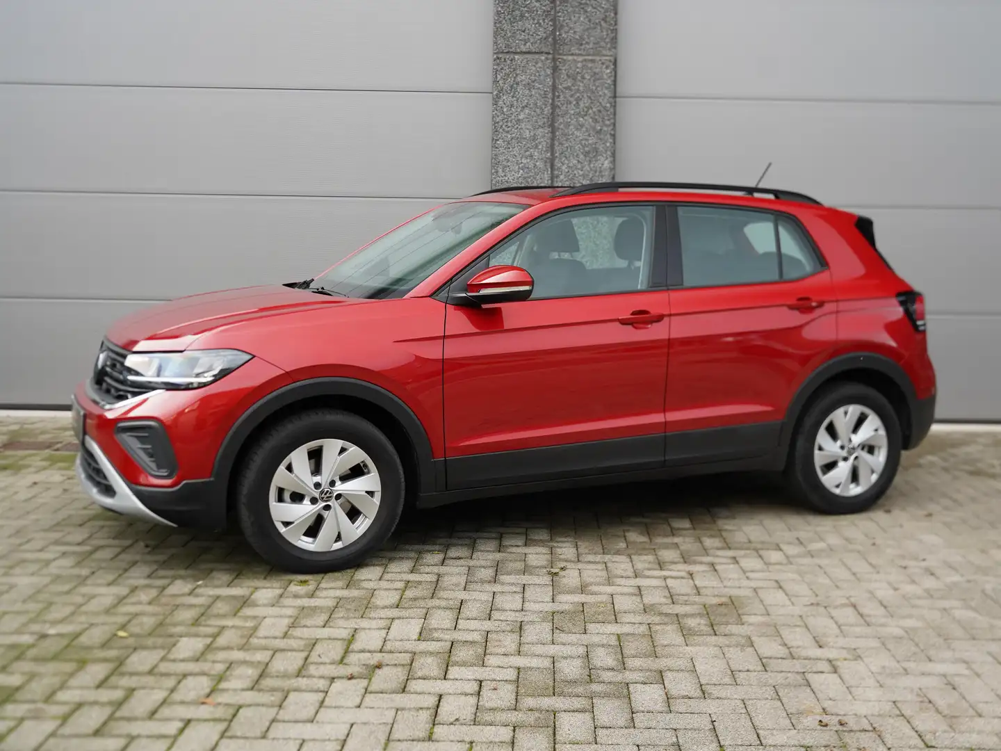 Volkswagen T-Cross 85 kW FABRIEKSGARANTIE 06/2029 *CAMERA/ZETELVERW* Rouge - 2