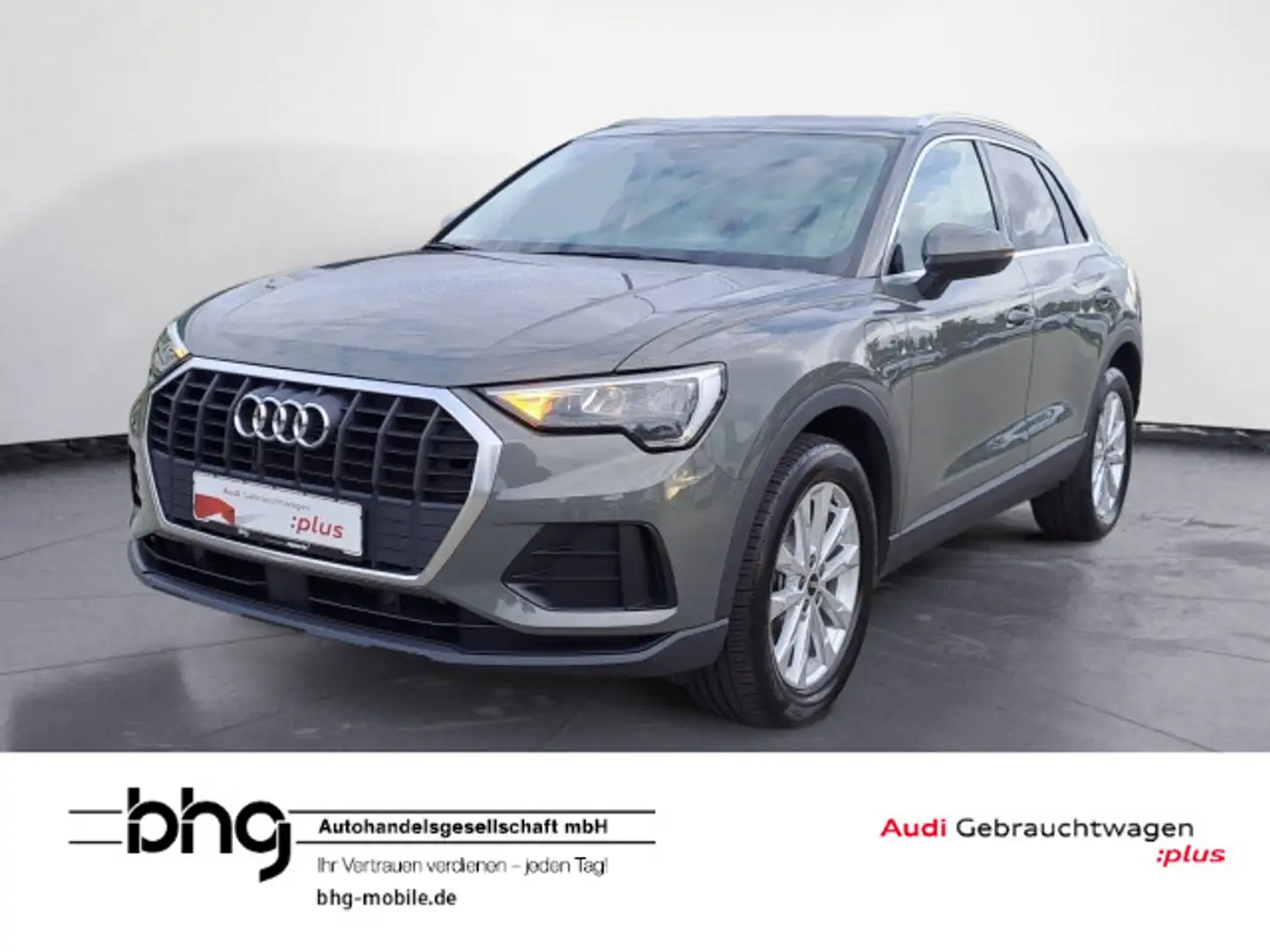 Audi Q3 45 TFSIe S-tronic design selection Navi Virtu Grau - 1