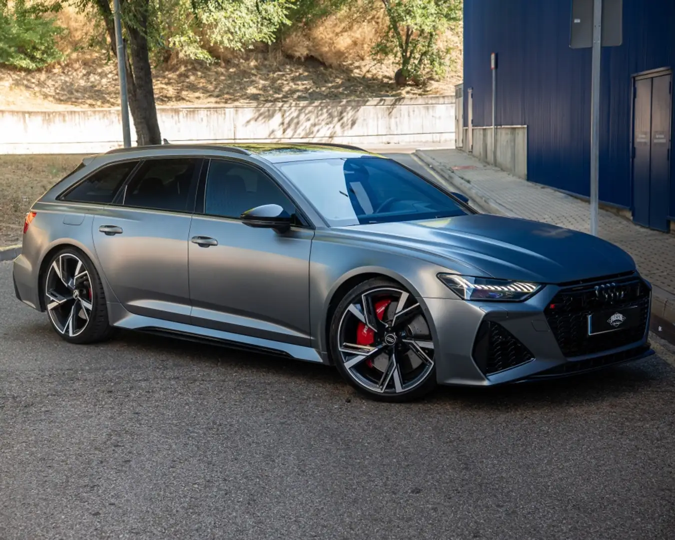 Audi RS6 Avant TFSI quattro Tiptronic Grijs - 1