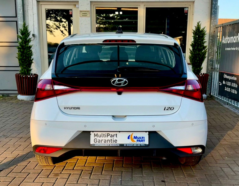 Hyundai i20 Trend Virtual+RKam+Navi+Shz.+Temp+Lenkr.Heiz — photo 13