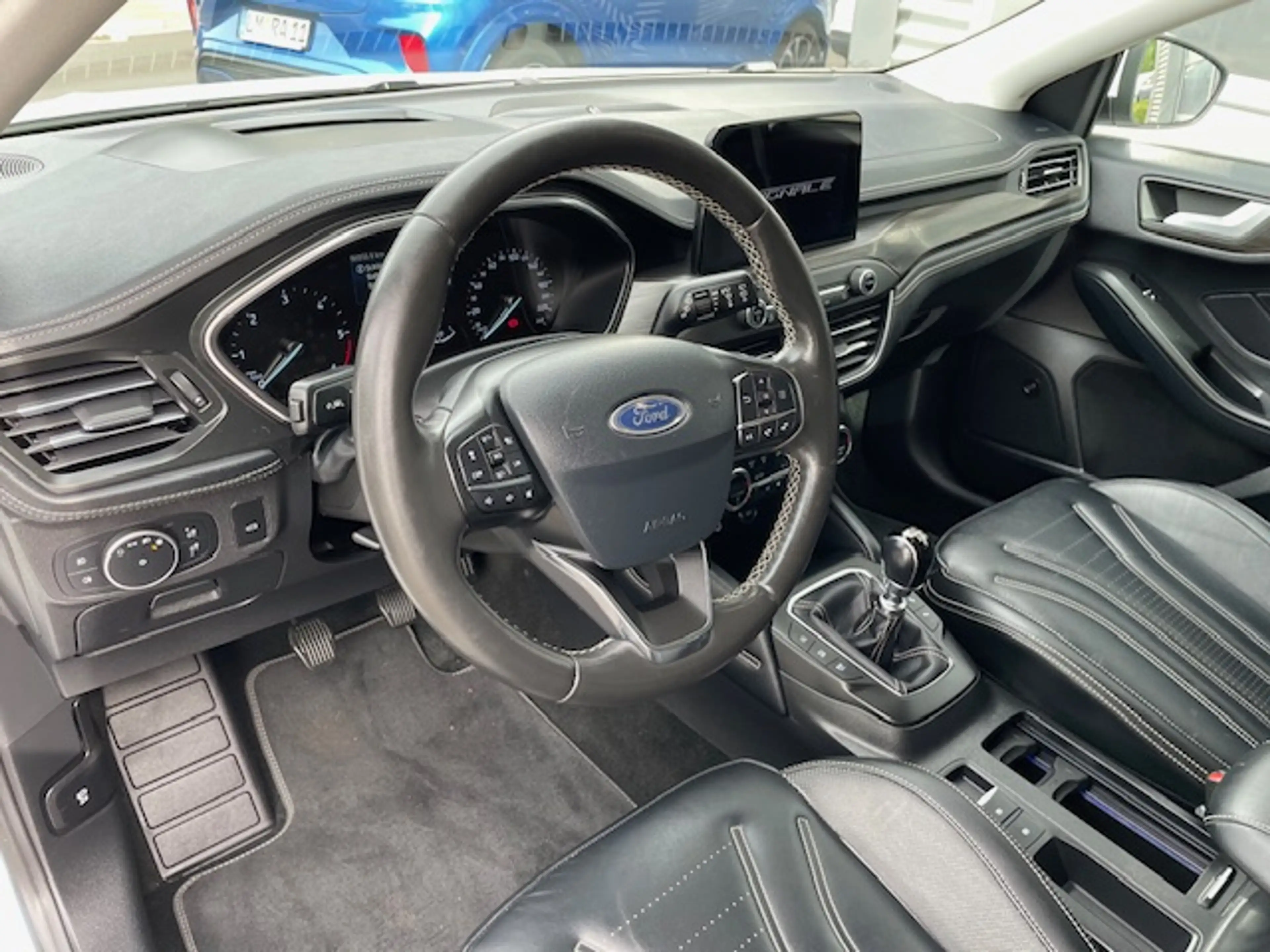 Ford Focus Vignale AHK, Standheizung — photo 6