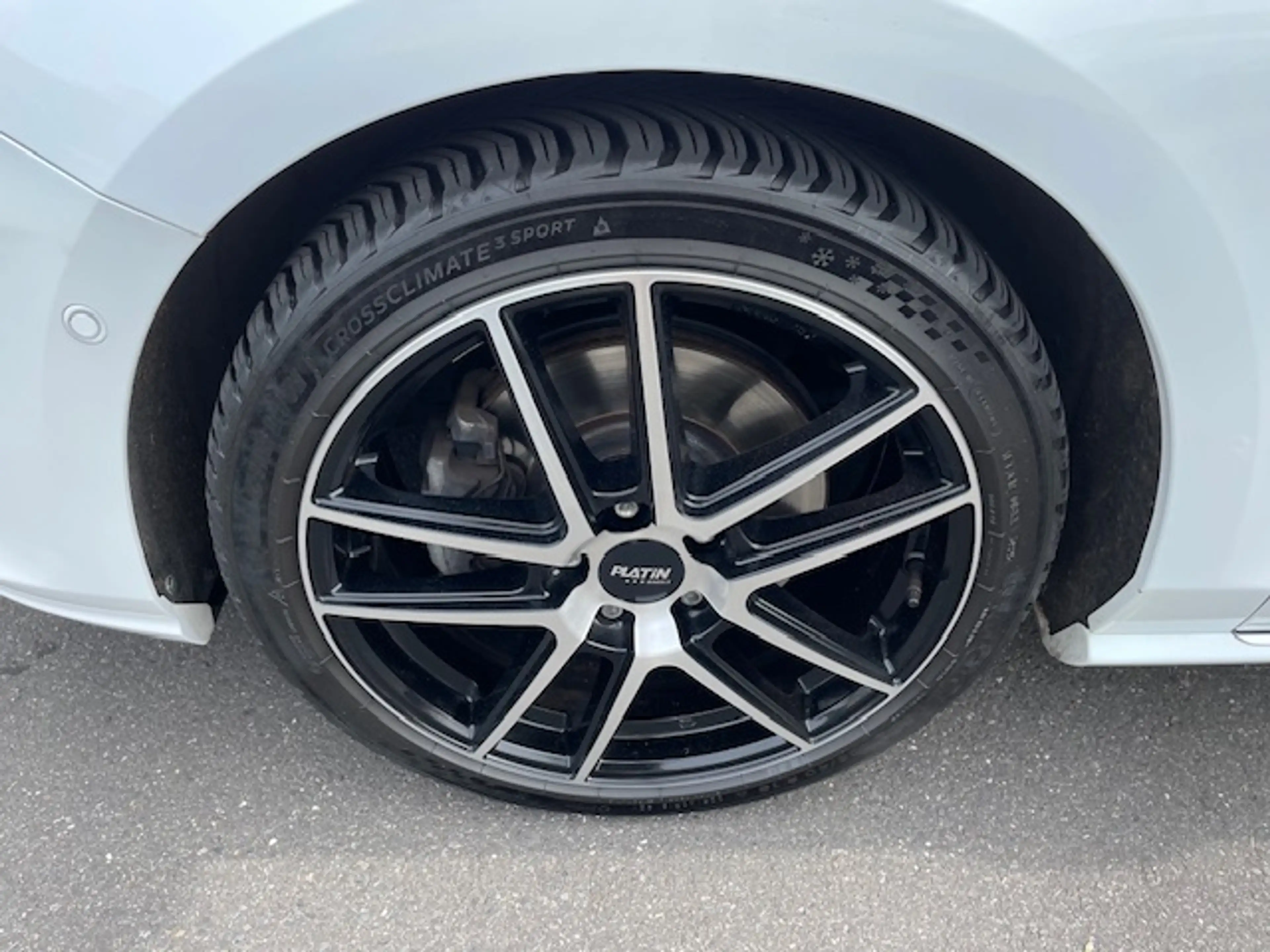 Ford Focus Vignale AHK, Standheizung — photo 5