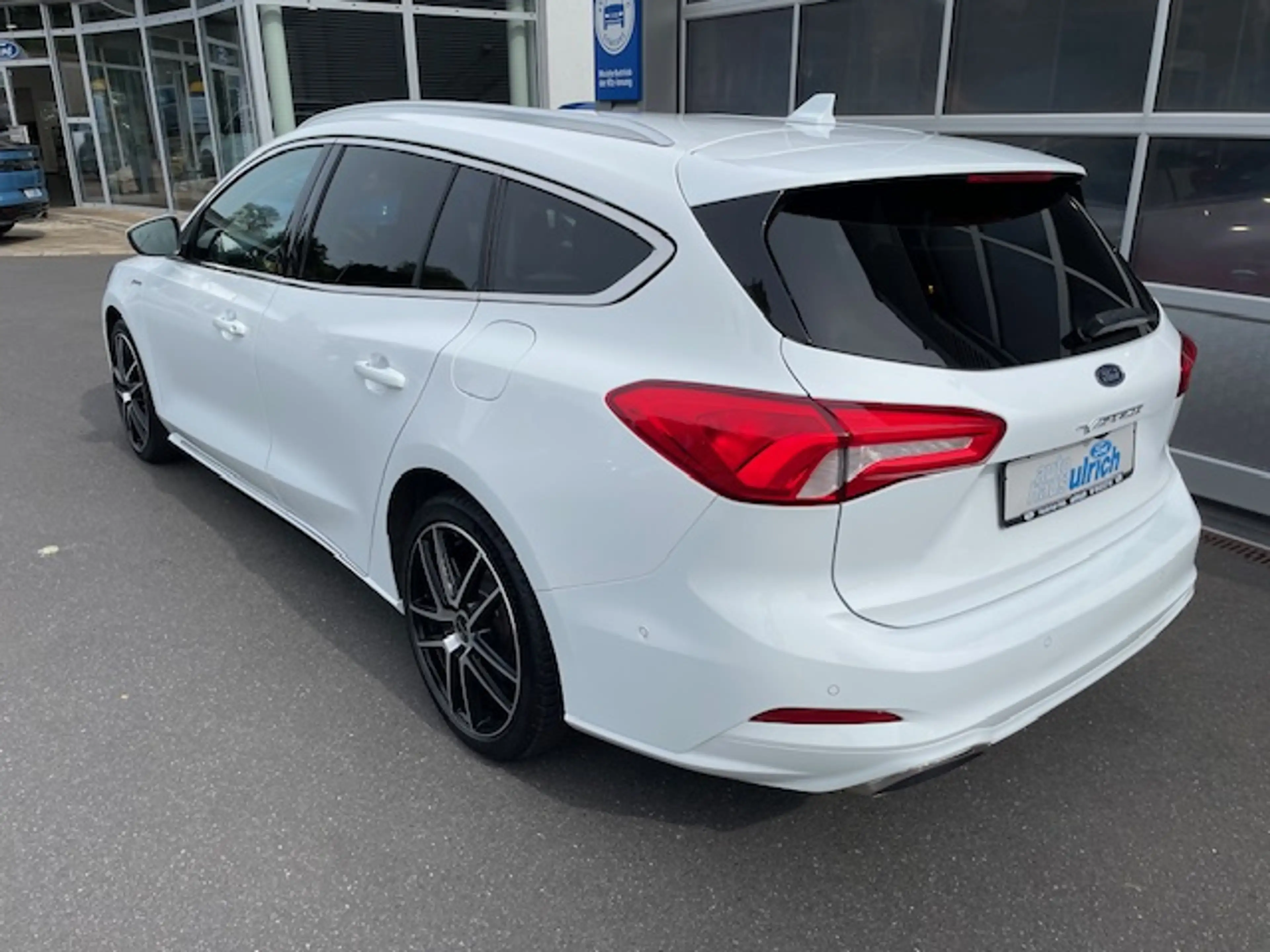 Ford Focus Vignale AHK, Standheizung — photo 3
