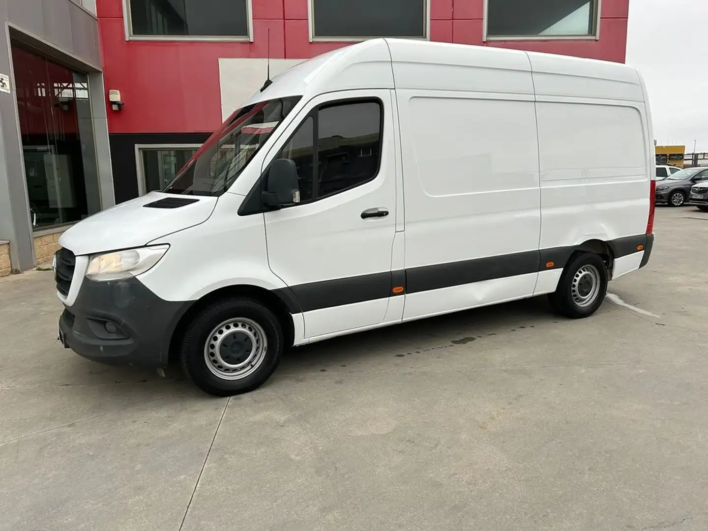 Mercedes-Benz Sprinter 314 CDI RWD L2 H2 Jaune - 2