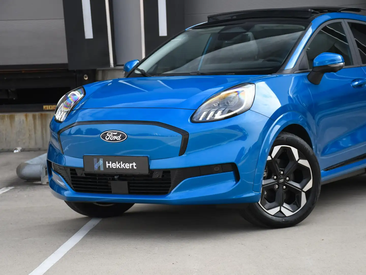 Ford Puma Gen-E Premium 44 kWh 168pk Automaat SCHUIF-DAK | 18''LM Blau - 2