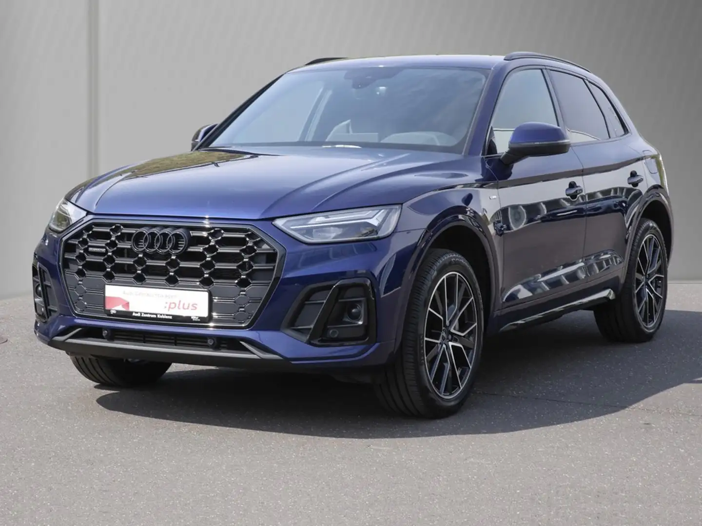 Audi Q5 55 TFSI e S line Navi AHK Kamera Business Blau - 2