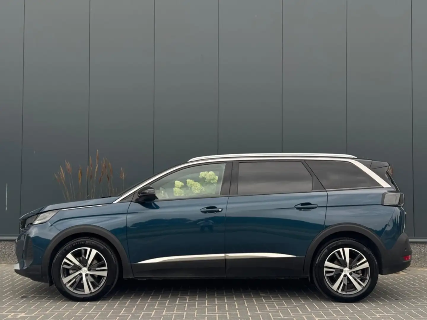 Peugeot 5008 1.2 Hyb. 136 Allure 7p GARANTIE ACC ECC 360 CAMERA Blauw - 2