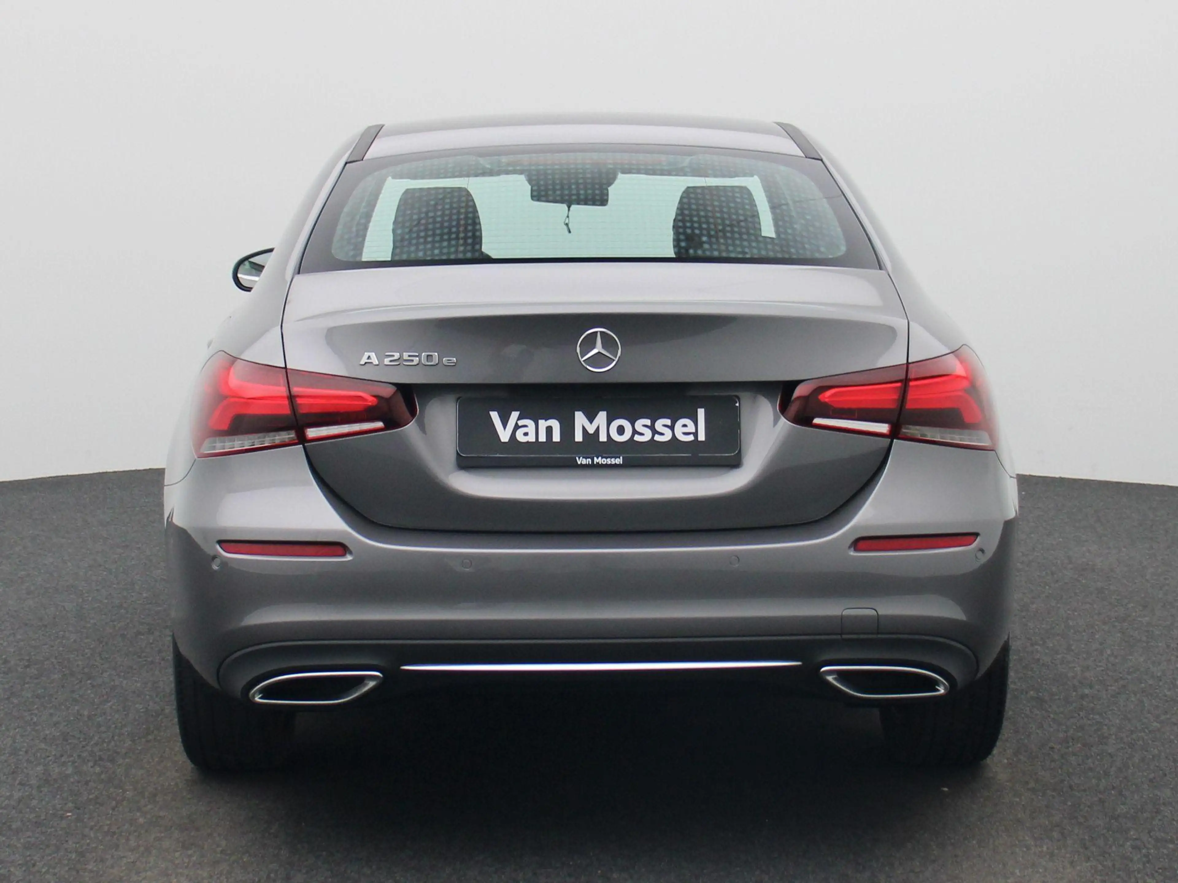 Mercedes-Benz A 250 e Luxury Line 1Y USED GARANTIE — photo 5