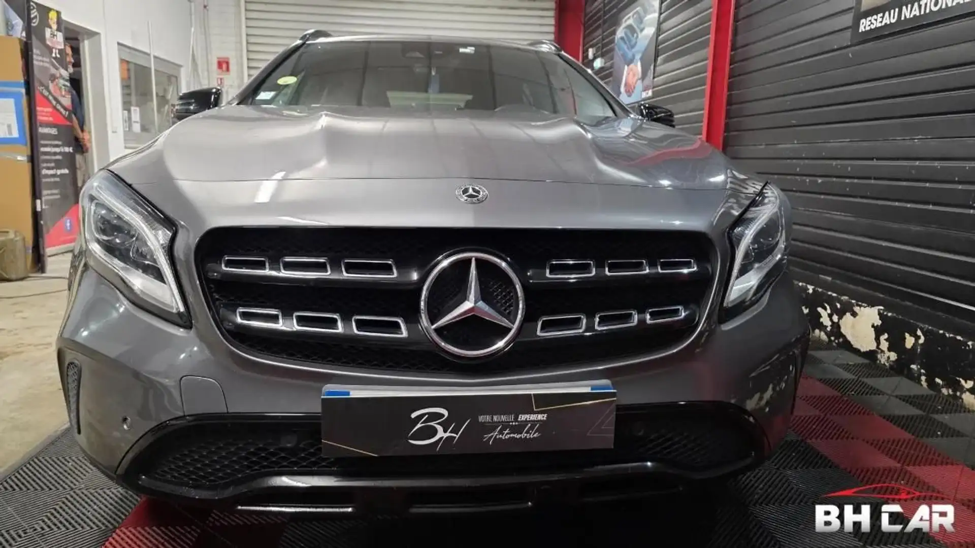 Mercedes-Benz GLA 200 Classe 2.2 200 CDI 135 SENSATION 7G-DCT BVA Gris - 2