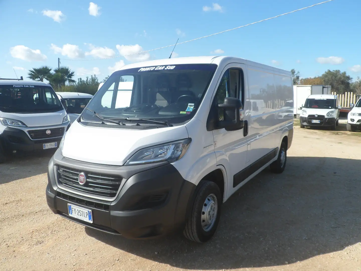 Fiat Ducato furgone lungo tetto basso Bianco - 1