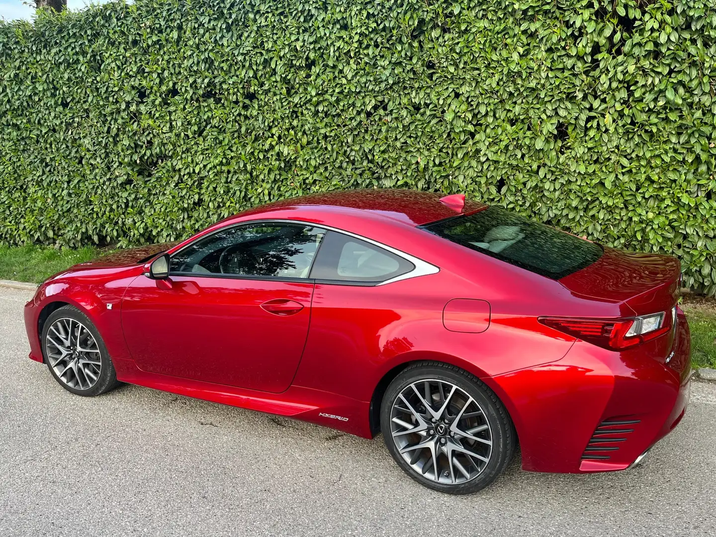 Lexus RC 300h 2.5 F-Sport cvt Rojo - 2