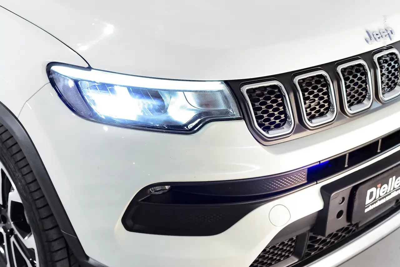 Jeep Compass Compass 1.3 turbo t4 phev Limited 4xe autocarro N1 5 posti 6