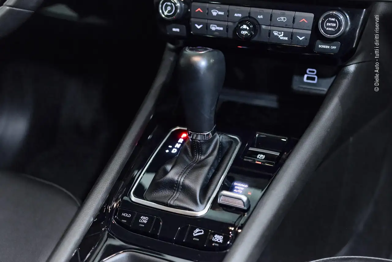 Jeep Compass Compass 1.3 turbo t4 phev Limited 4xe autocarro N1 5 posti 13