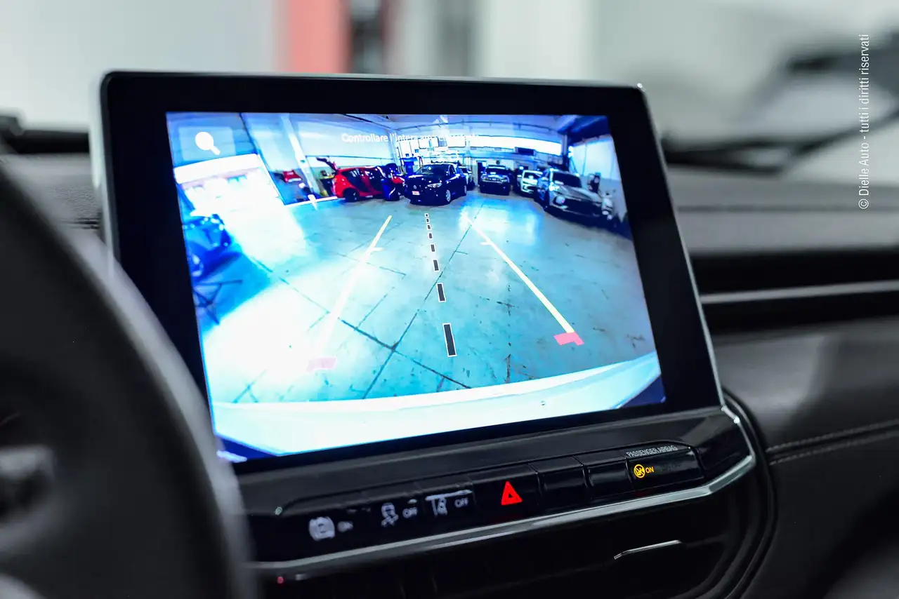 Jeep Compass Compass 1.3 turbo t4 phev Limited 4xe autocarro N1 5 posti 9