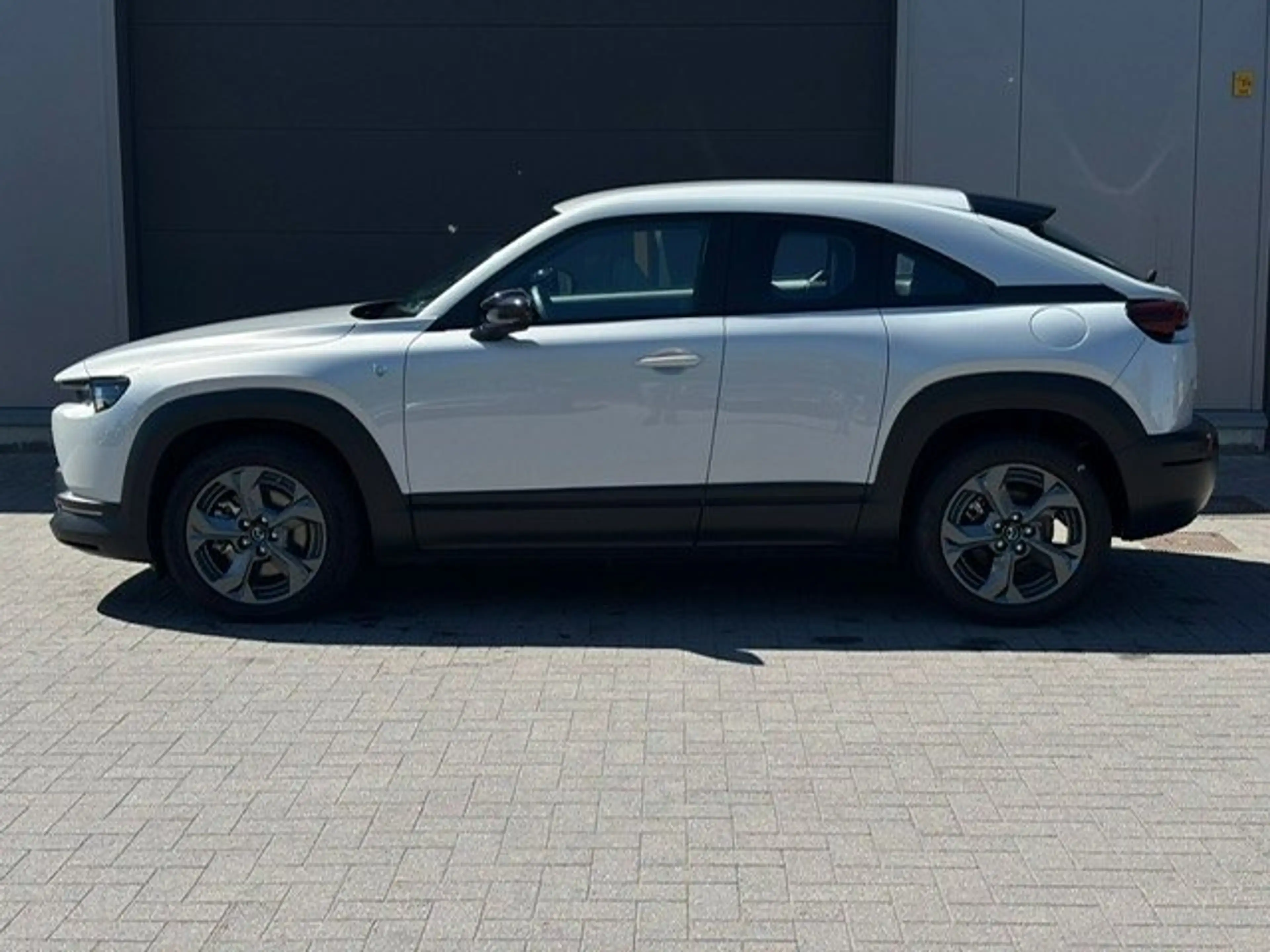 Mazda MX-30 Automaat/camera/navigatie — photo 2