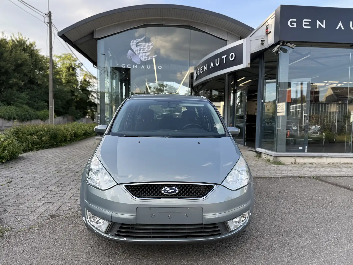 Ford Galaxy 2.0 TDCi Ghia Automatique 7 Places GPS Airco Grijs - 2