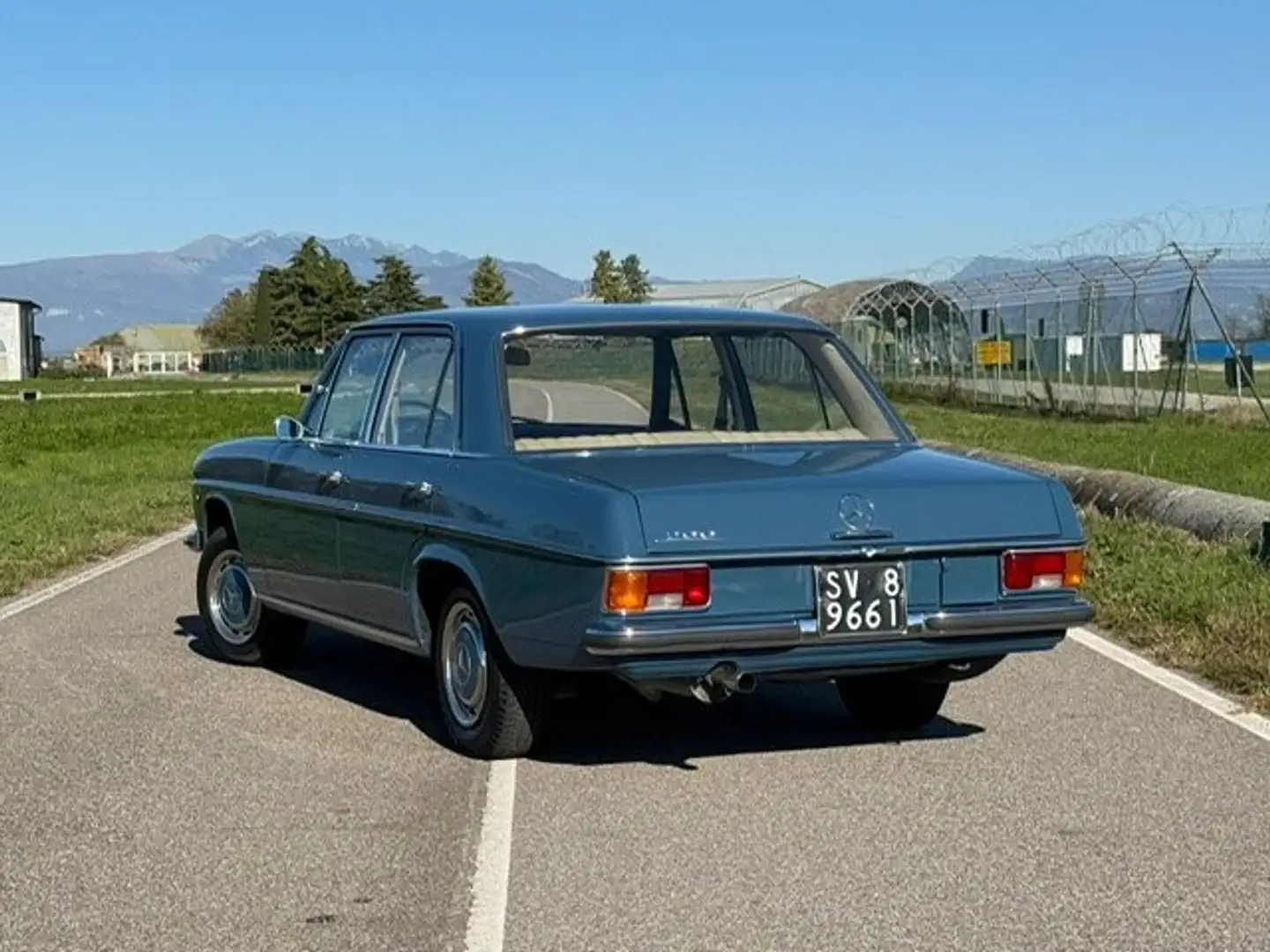 Mercedes-Benz 200 W115/8 Benzina "TARGA ORIGINALE" 1968 Blu/Azzurro - 2