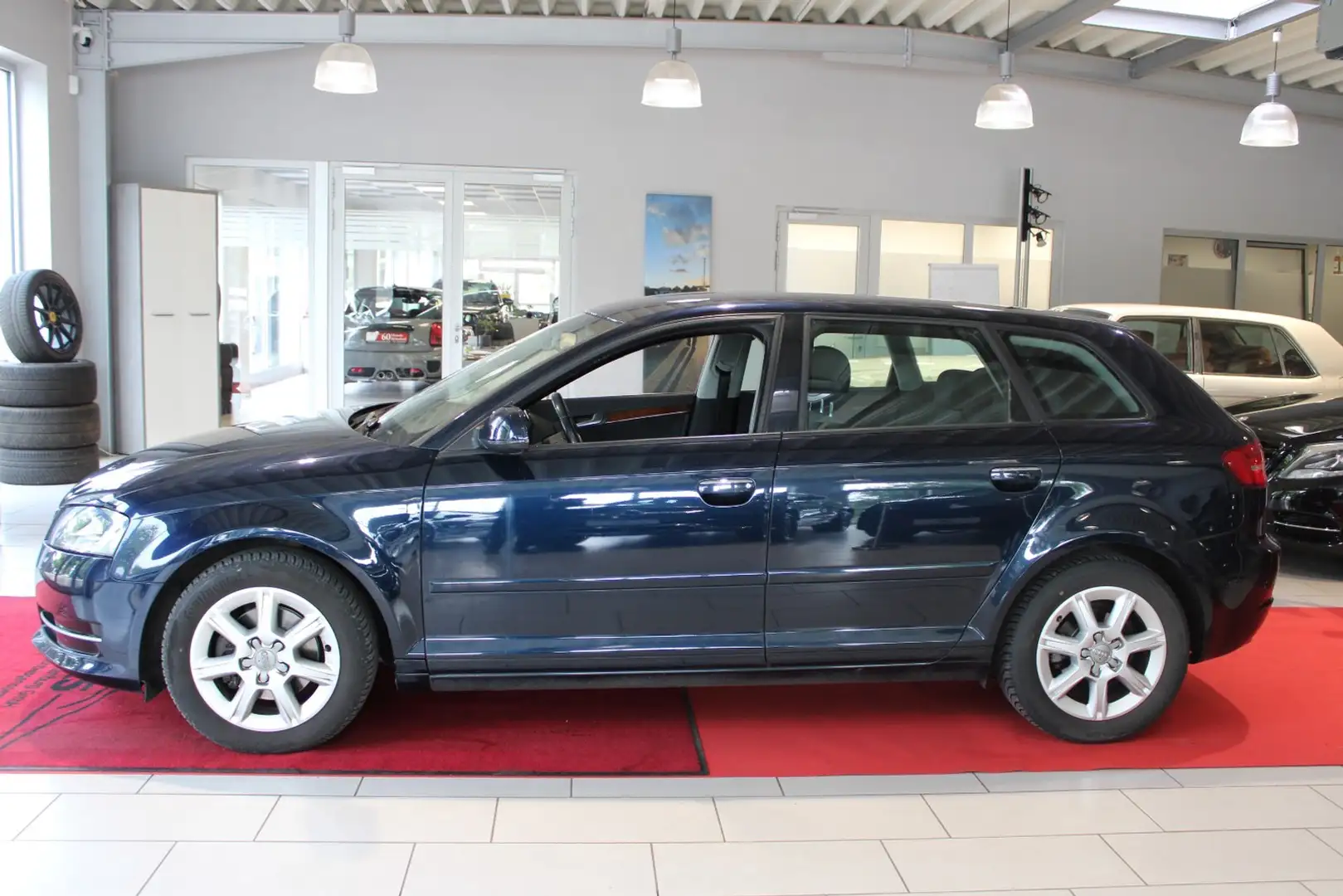 Audi A3 Sportback 1.4 TFSI Automatik / TÜV-04/27 / Gepfleg Blau - 2