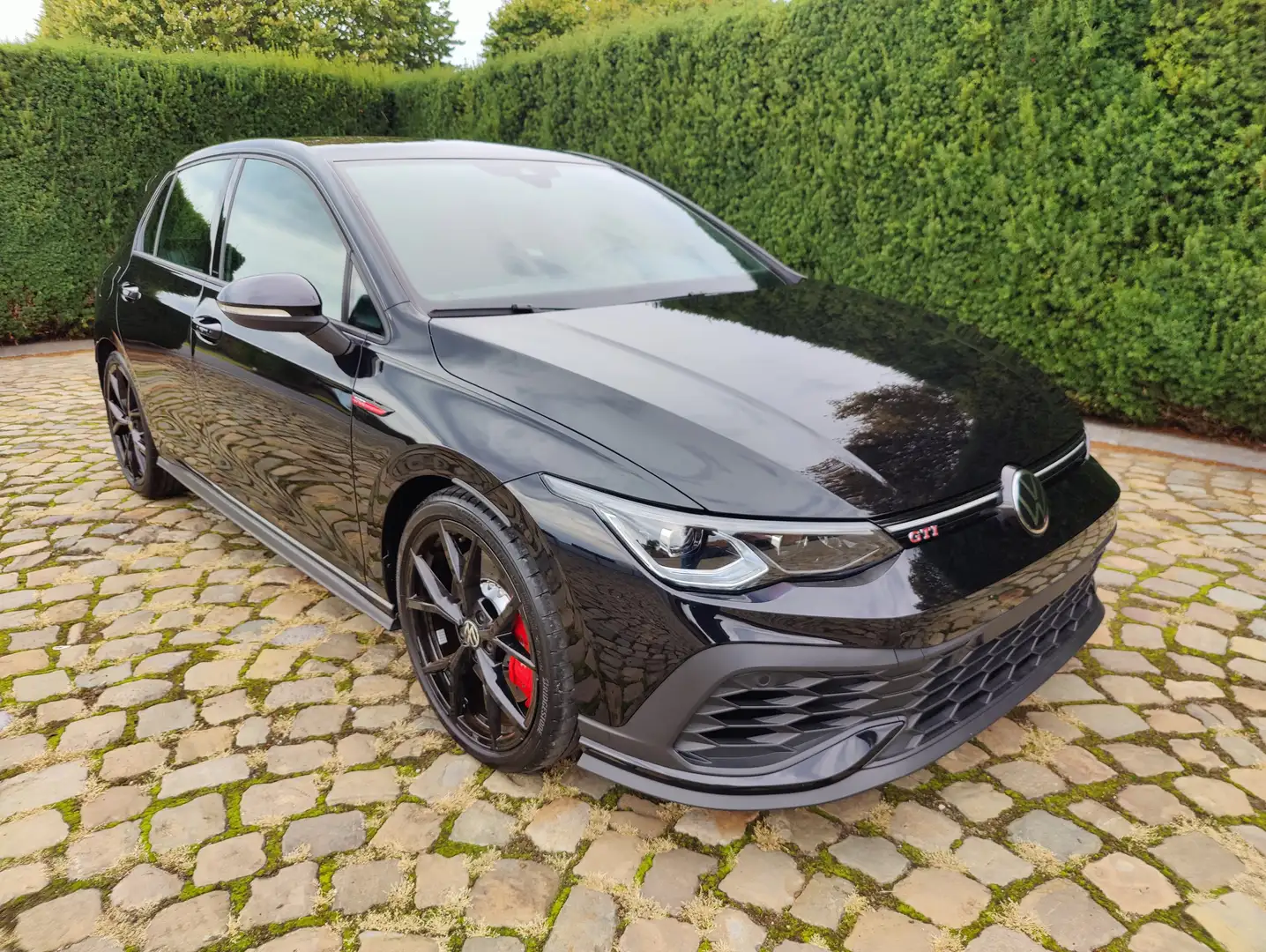 Volkswagen Golf GTI Golf 2.0 TSI OPF DSG GTI Clubsport Zwart - 1