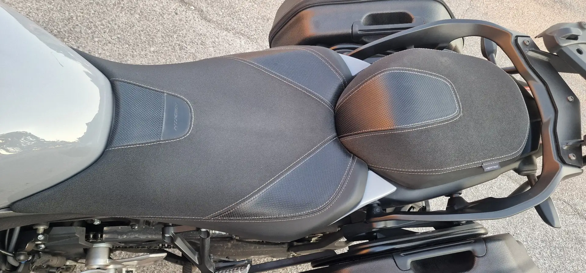 Yamaha Niken GT Grau - 2