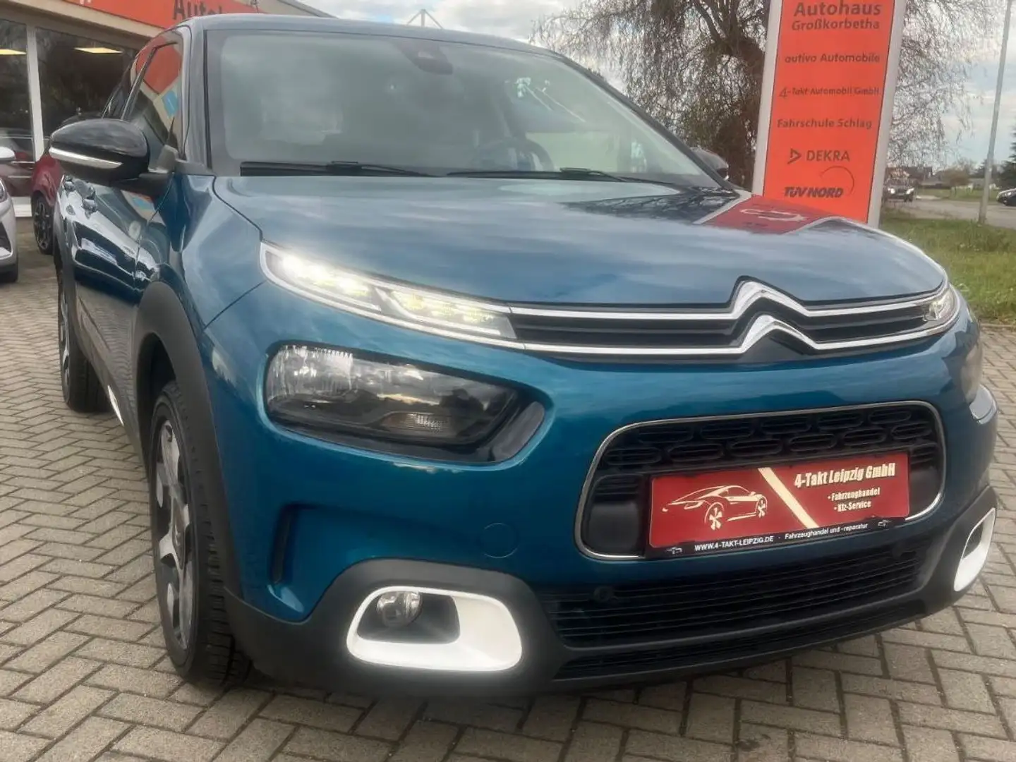 Citroen C4 Cactus 1.2 e-THP Shine*Automatik* Blau - 1