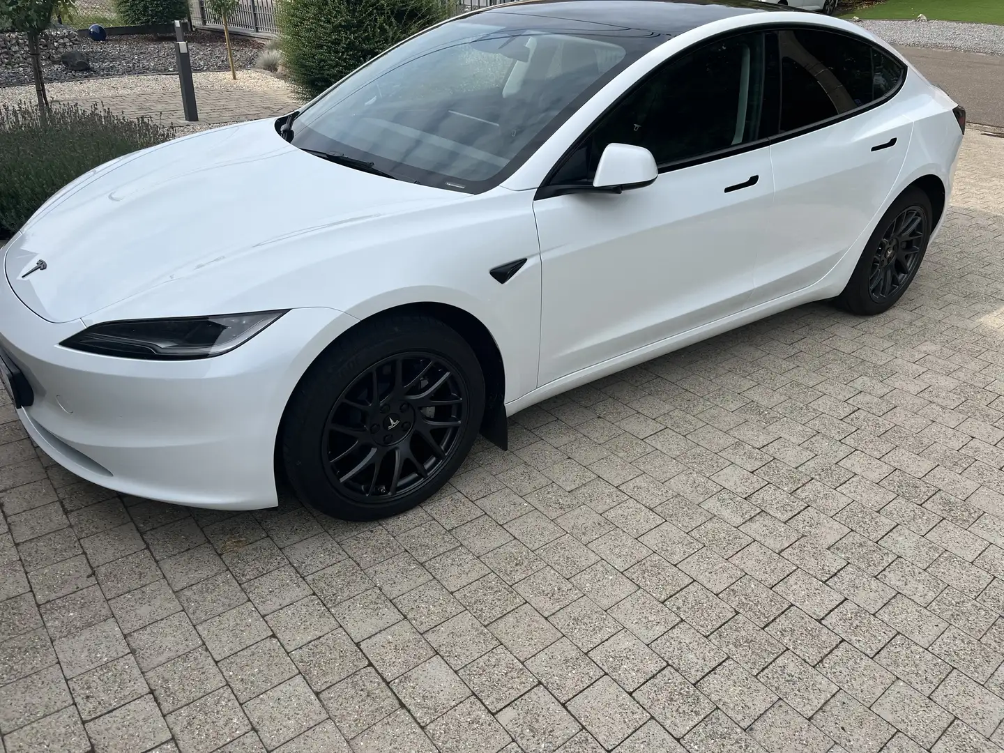 Tesla Model 3 RWD Hinterradantrieb - 1