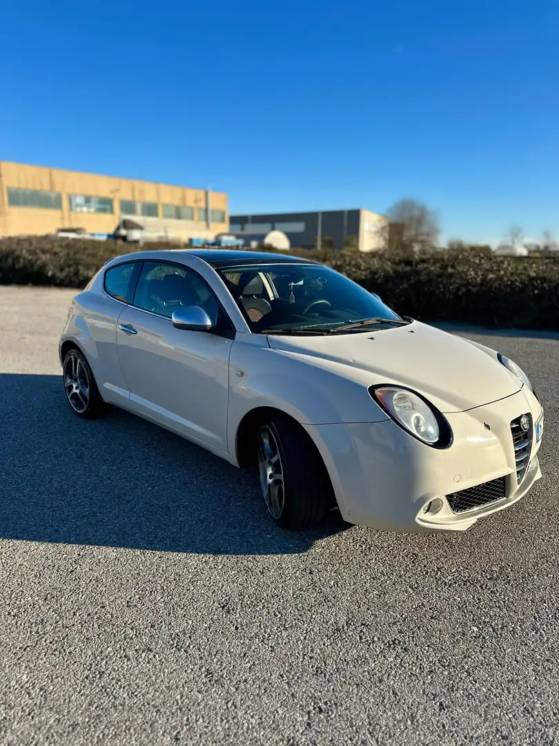 Alfa Romeo MiTo 1.6 jtdm Distinctive sport pack 120cv - 2
