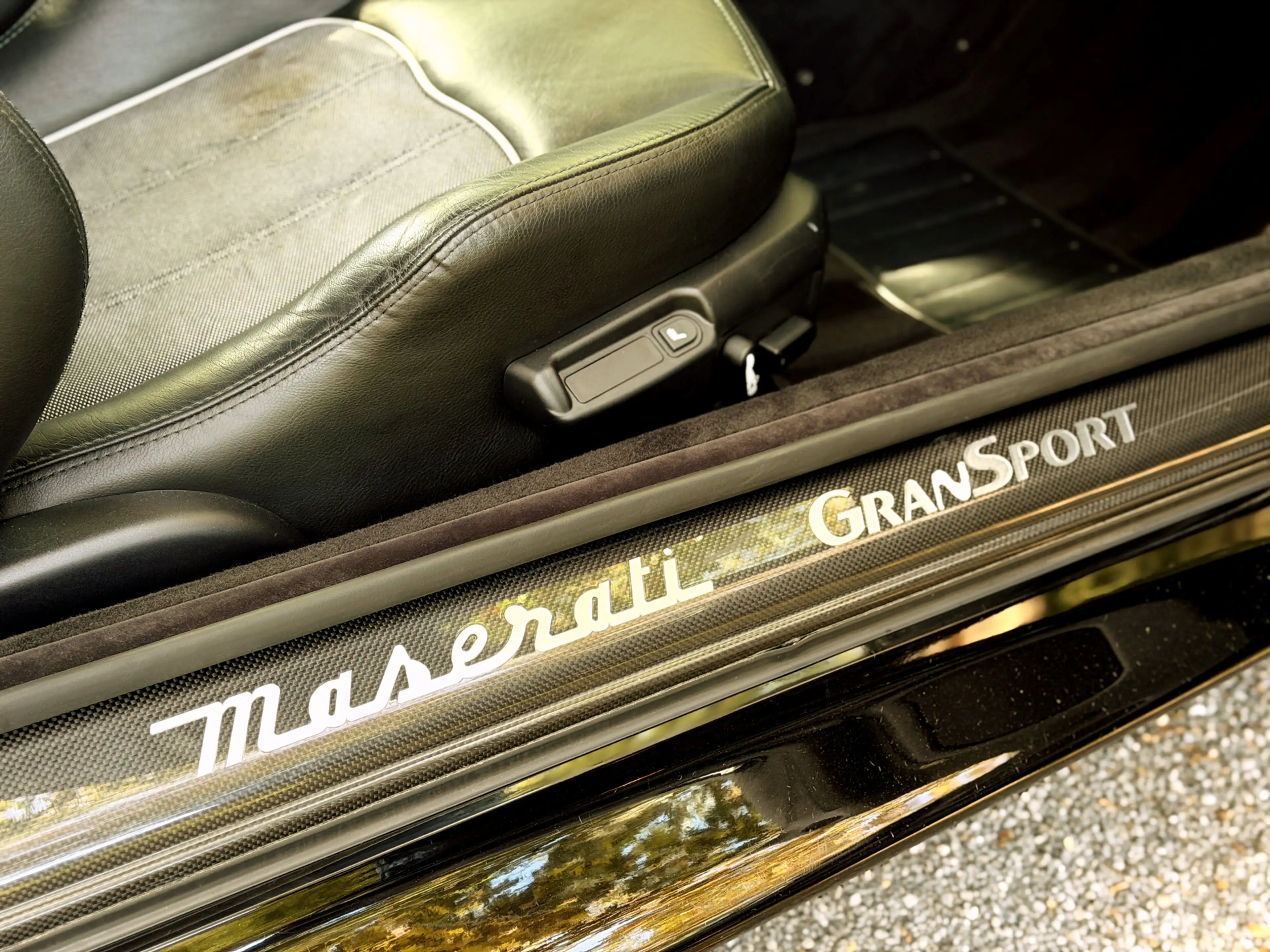 Maserati GranSport 4.2 / SKYHOOK / 91% CLUTCH / VERY NICE — photo 18