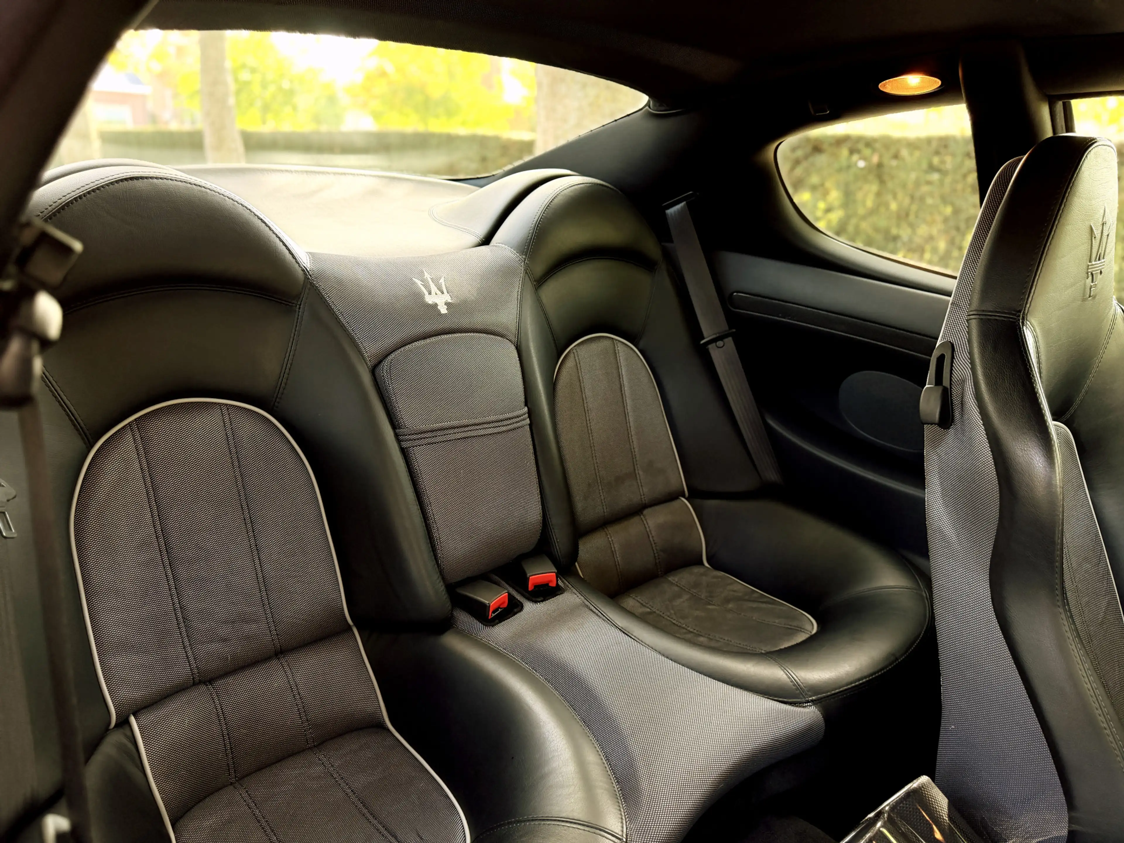 Maserati GranSport 4.2 / SKYHOOK / 91% CLUTCH / VERY NICE — photo 13