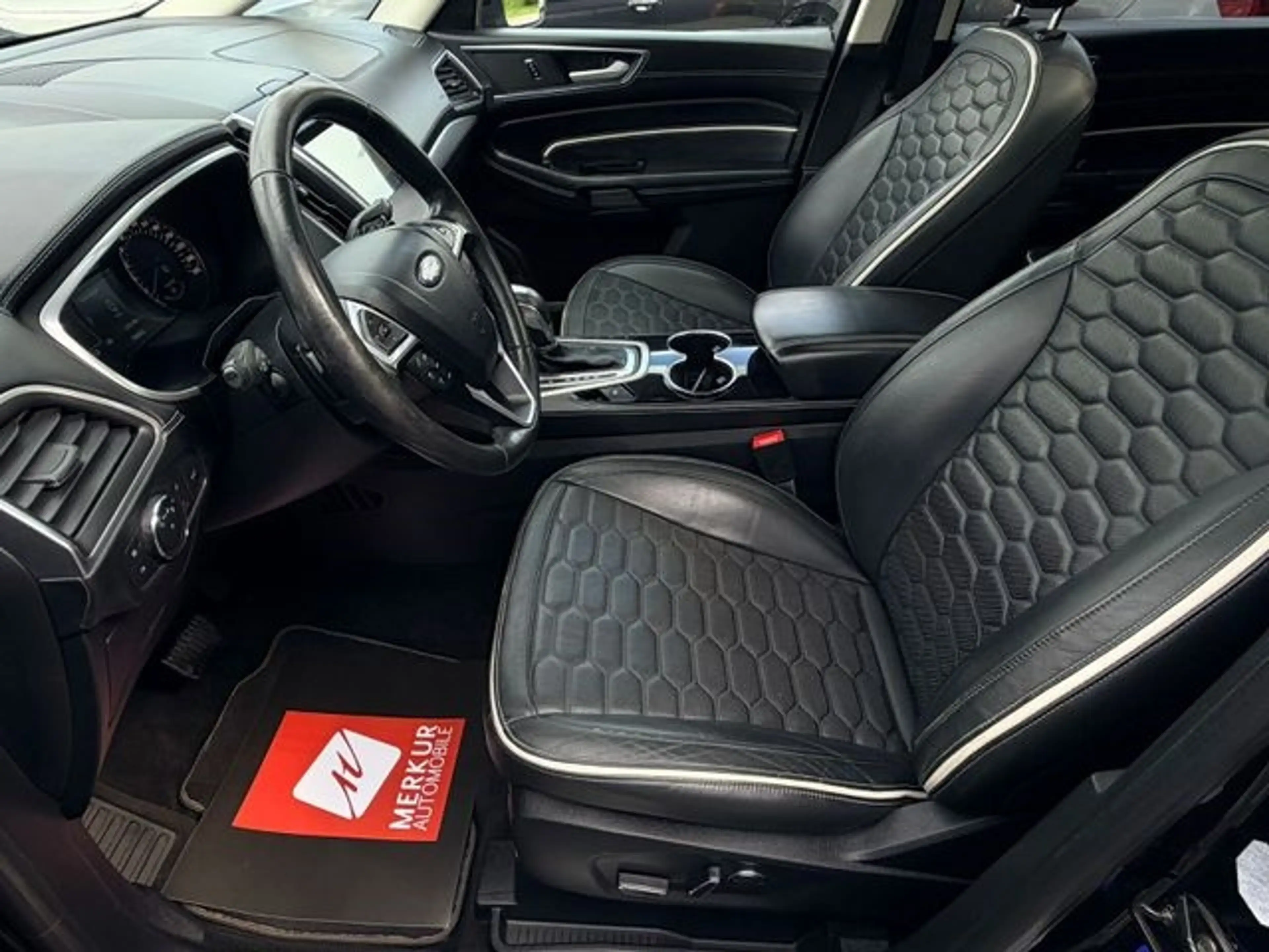 Ford S-Max 2.0 TDCi Aut. Vignale+AHK+Navi+Pano+Leder — photo 12