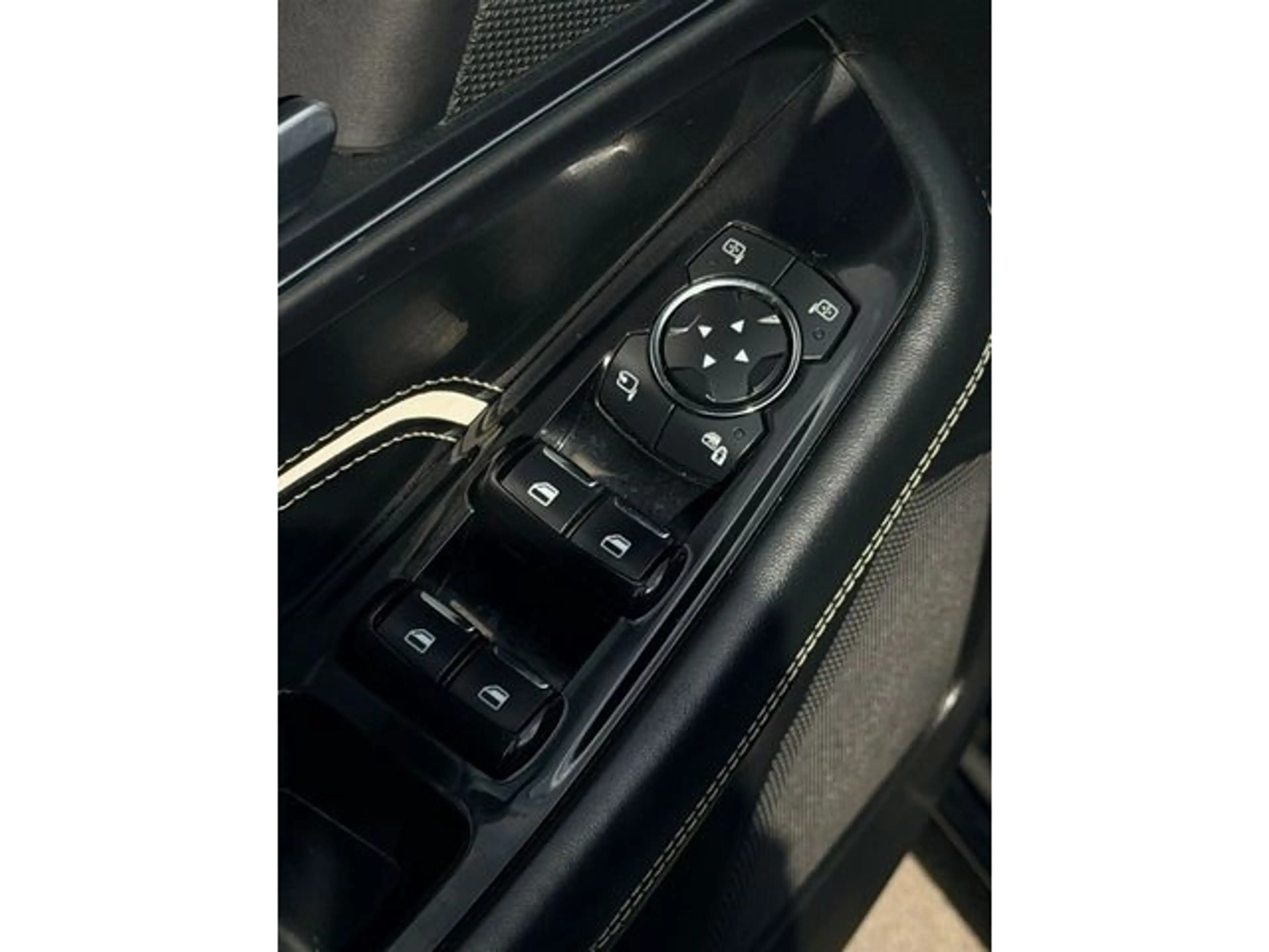 Ford S-Max 2.0 TDCi Aut. Vignale+AHK+Navi+Pano+Leder — photo 13