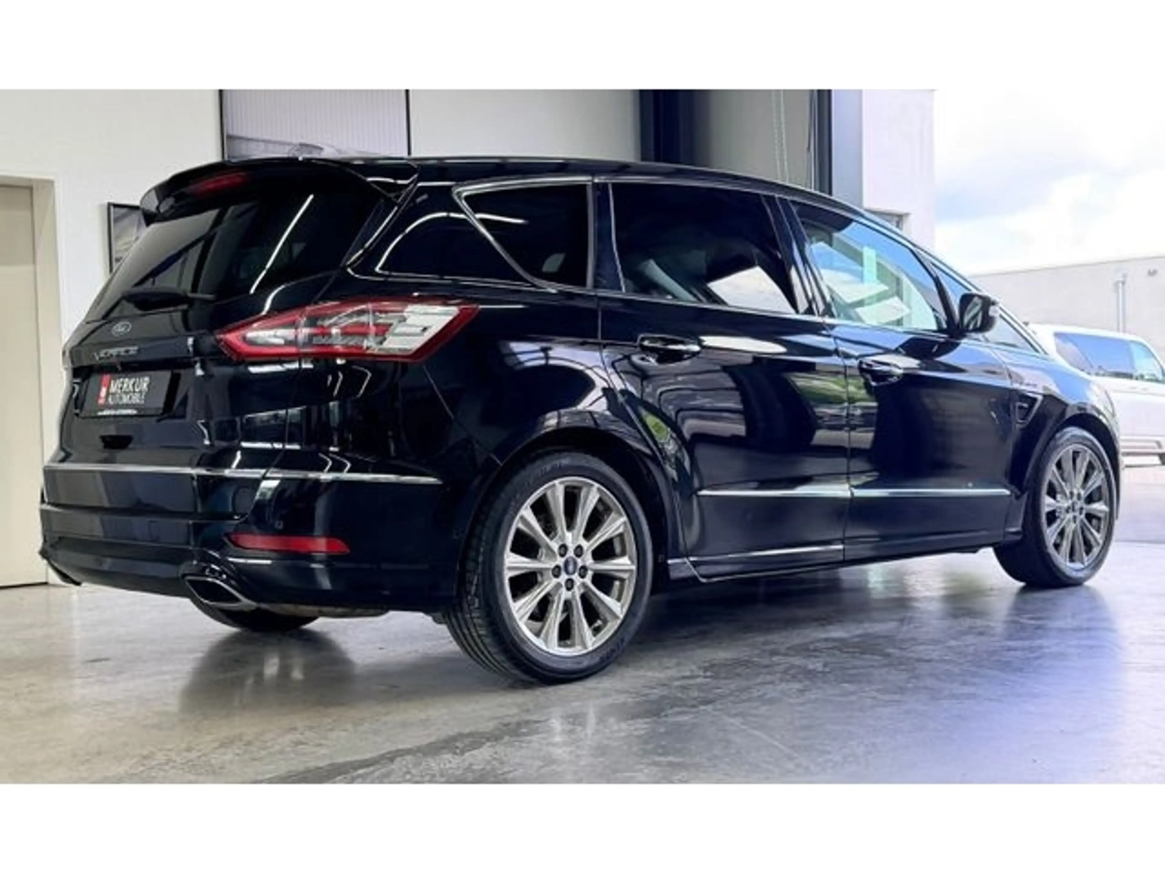 Ford S-Max 2.0 TDCi Aut. Vignale+AHK+Navi+Pano+Leder — photo 6