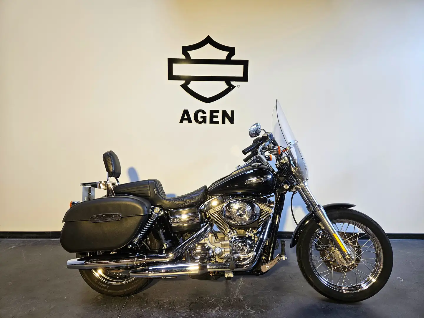 Harley-Davidson Dyna Super Glide Noir - 2