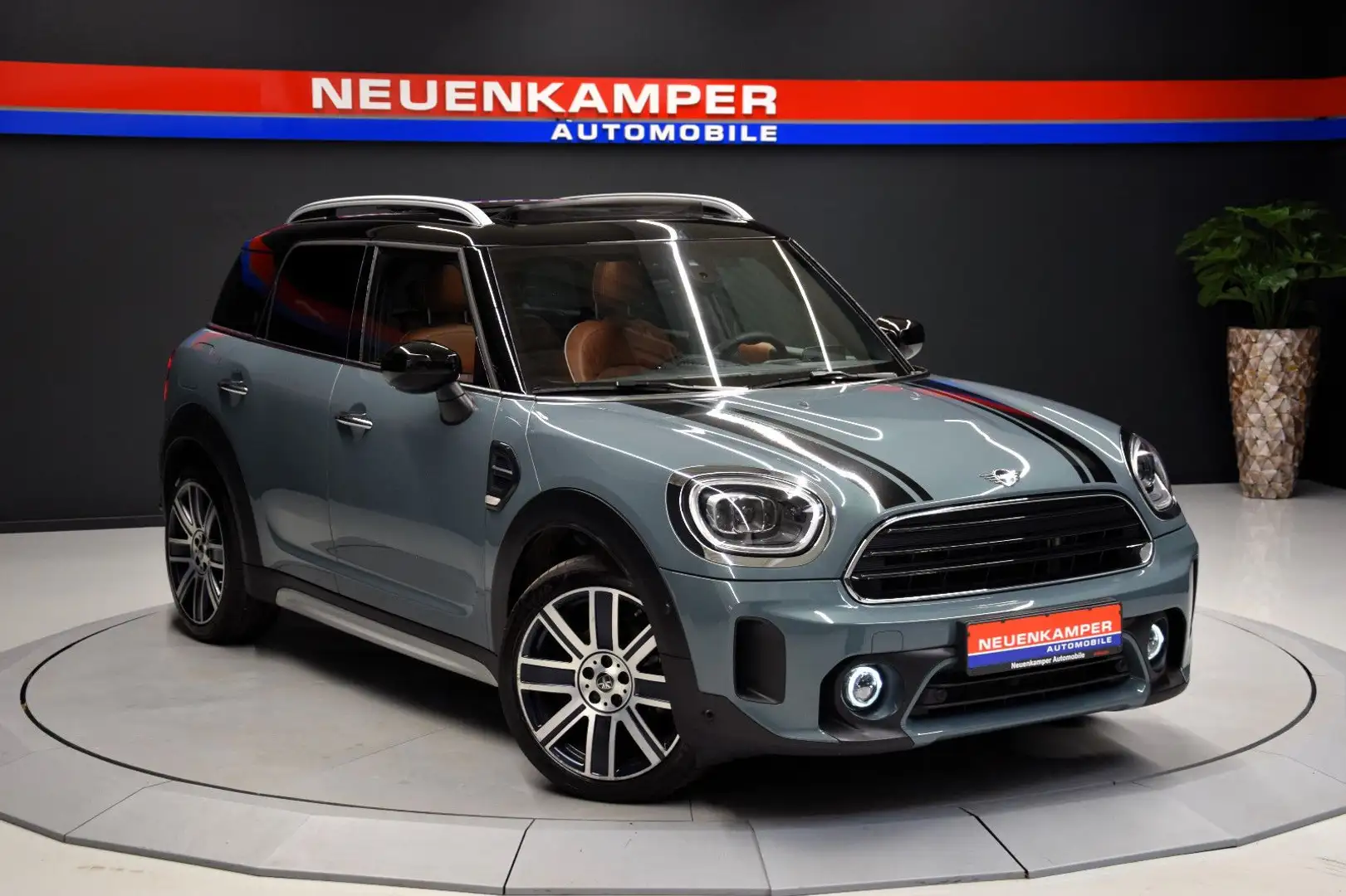 MINI Cooper Countryman Cooper MINI Yours Trim Premium Plus Groen - 1