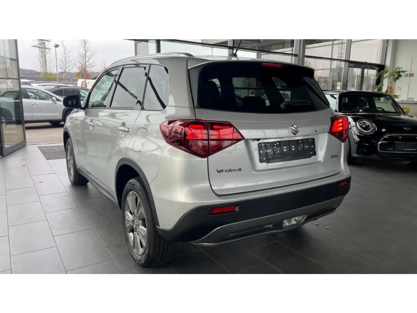 Suzuki Vitara 1.4 Comfort Facelift AT Navi LED ACC Kamera SitzHZ Argent - 2