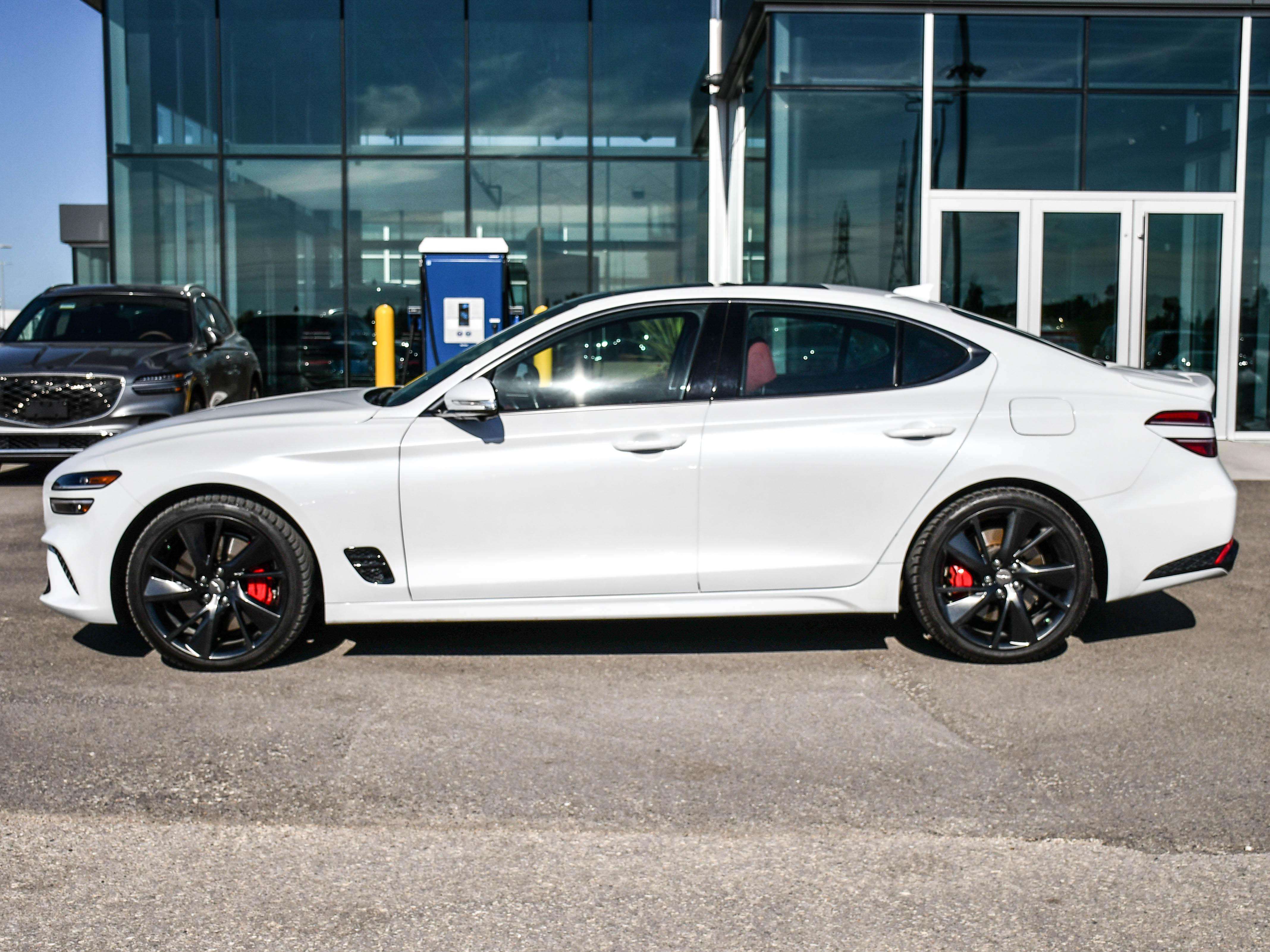 2023 Genesis G70