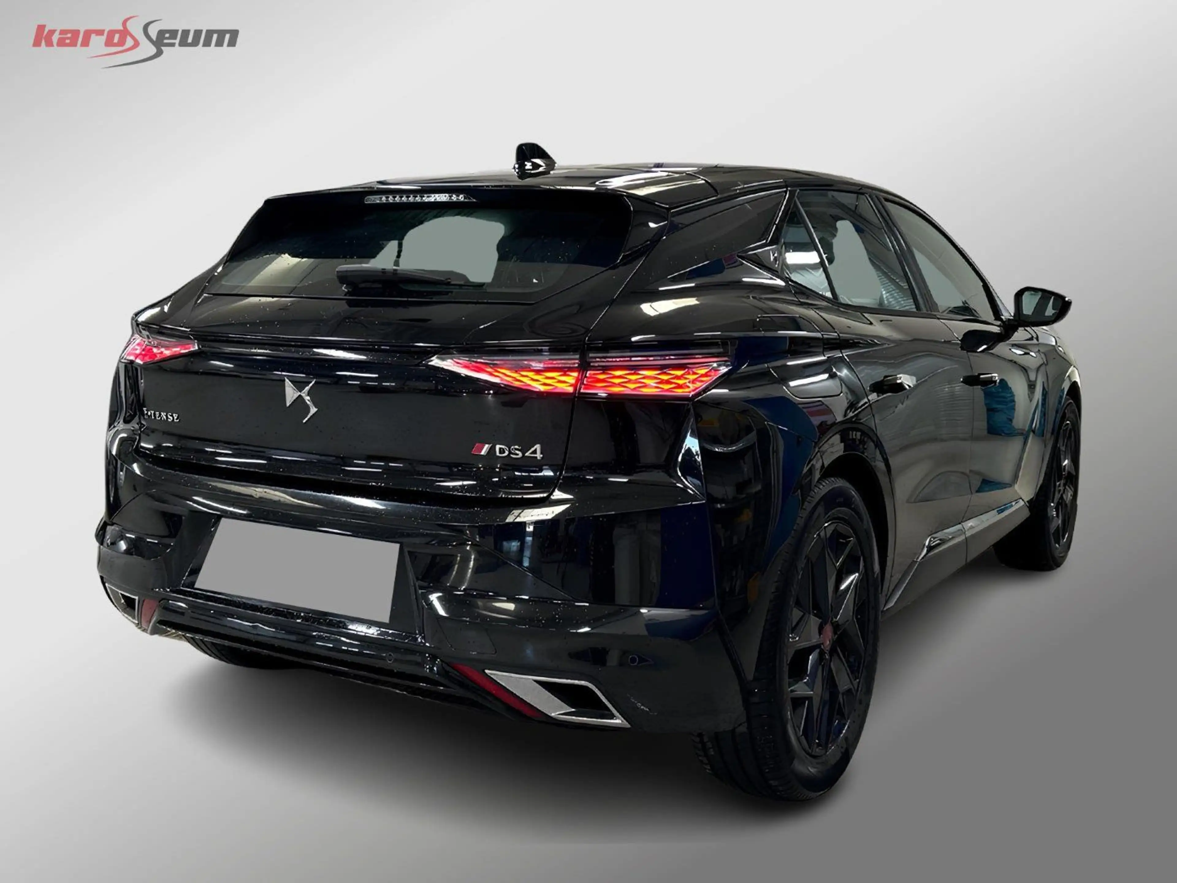 DS Automobiles DS 4 E-Tense Hybrid 225 Performance Line  | DYNAMIK  | — photo 2