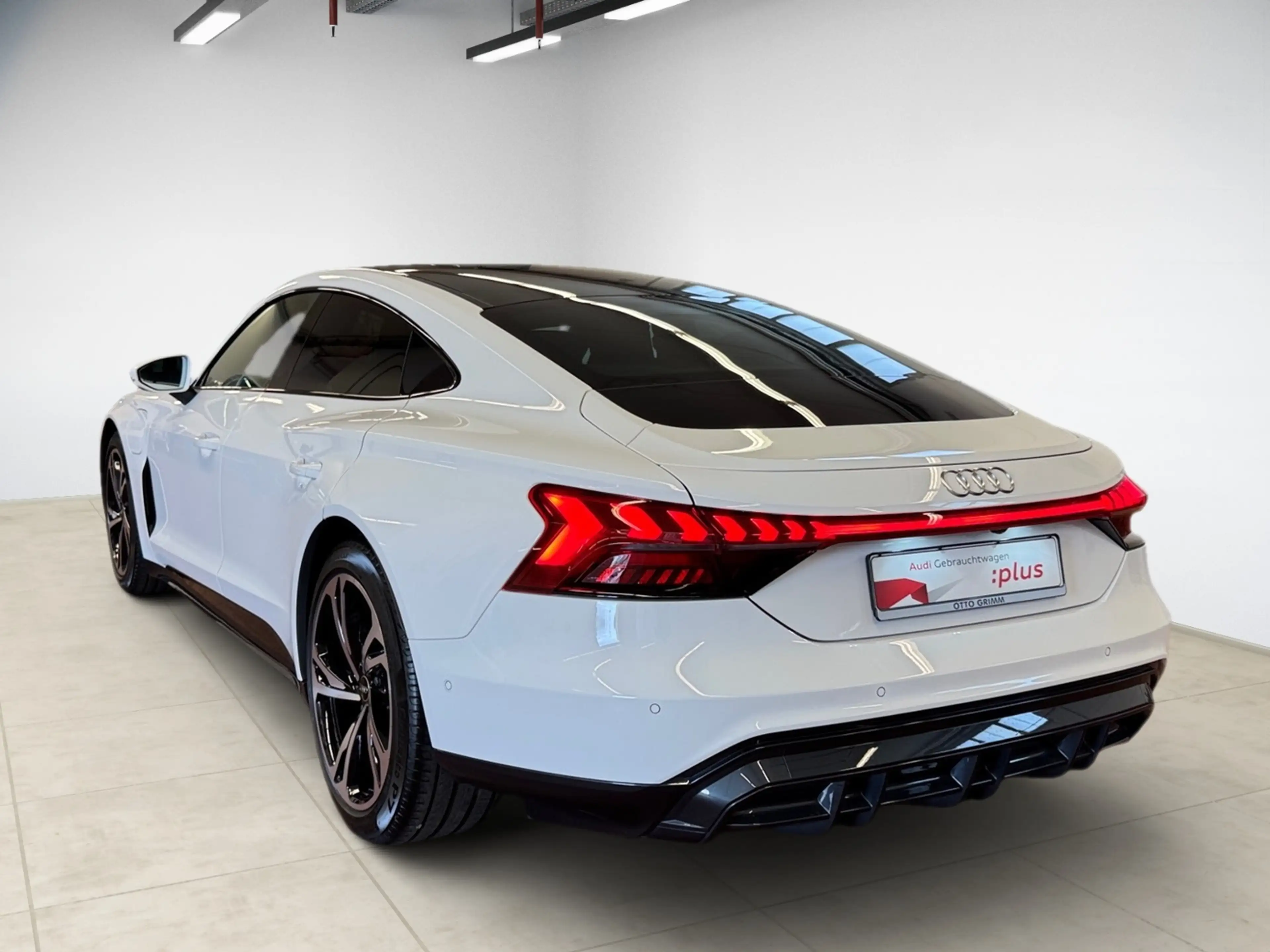 Audi e-tron GT quattro KLIMA NAVI LEDER ALU — photo 4