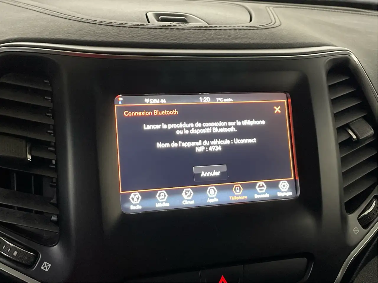 Jeep Cherokee снимка Jeep Cherokee