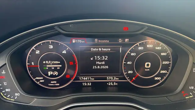 Audi A4 view 12