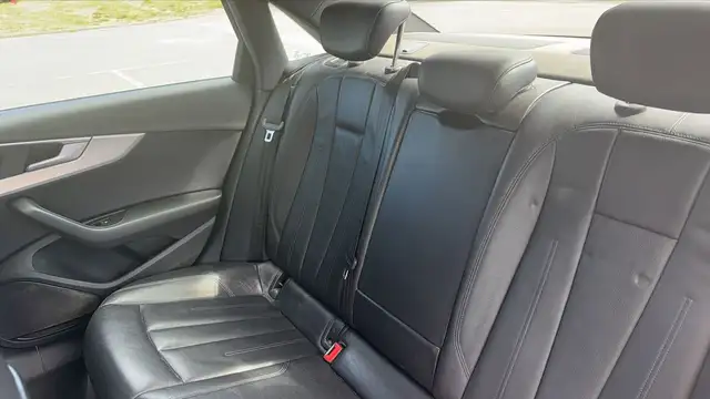 Audi A4 view 9