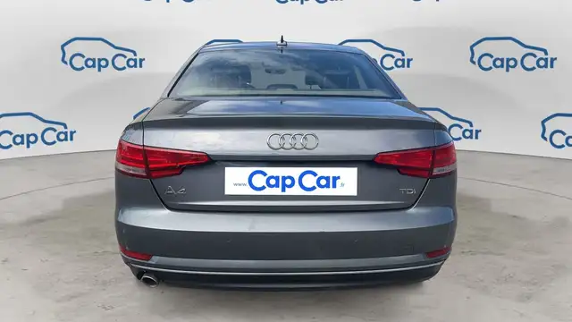 Audi A4 view 3