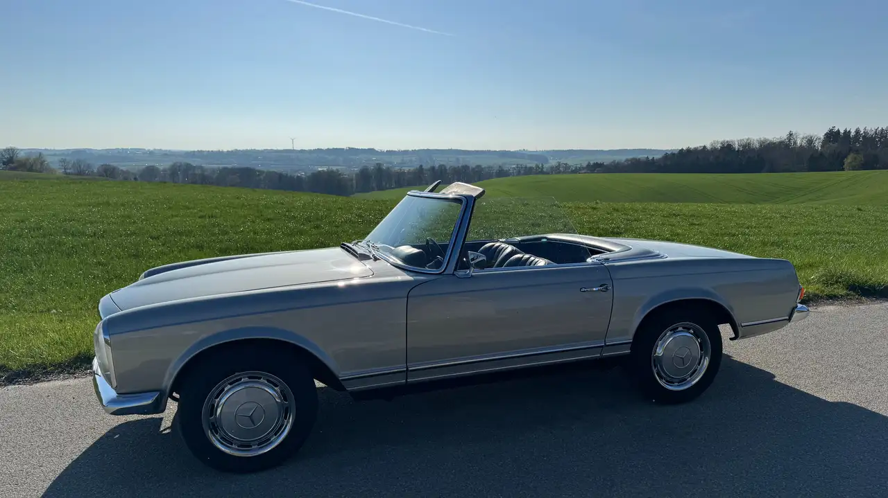 Mercedes-Benz SL 280 Pagode, foto 1