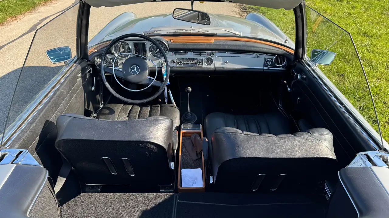 Mercedes-Benz SL 280 Pagode, foto 2